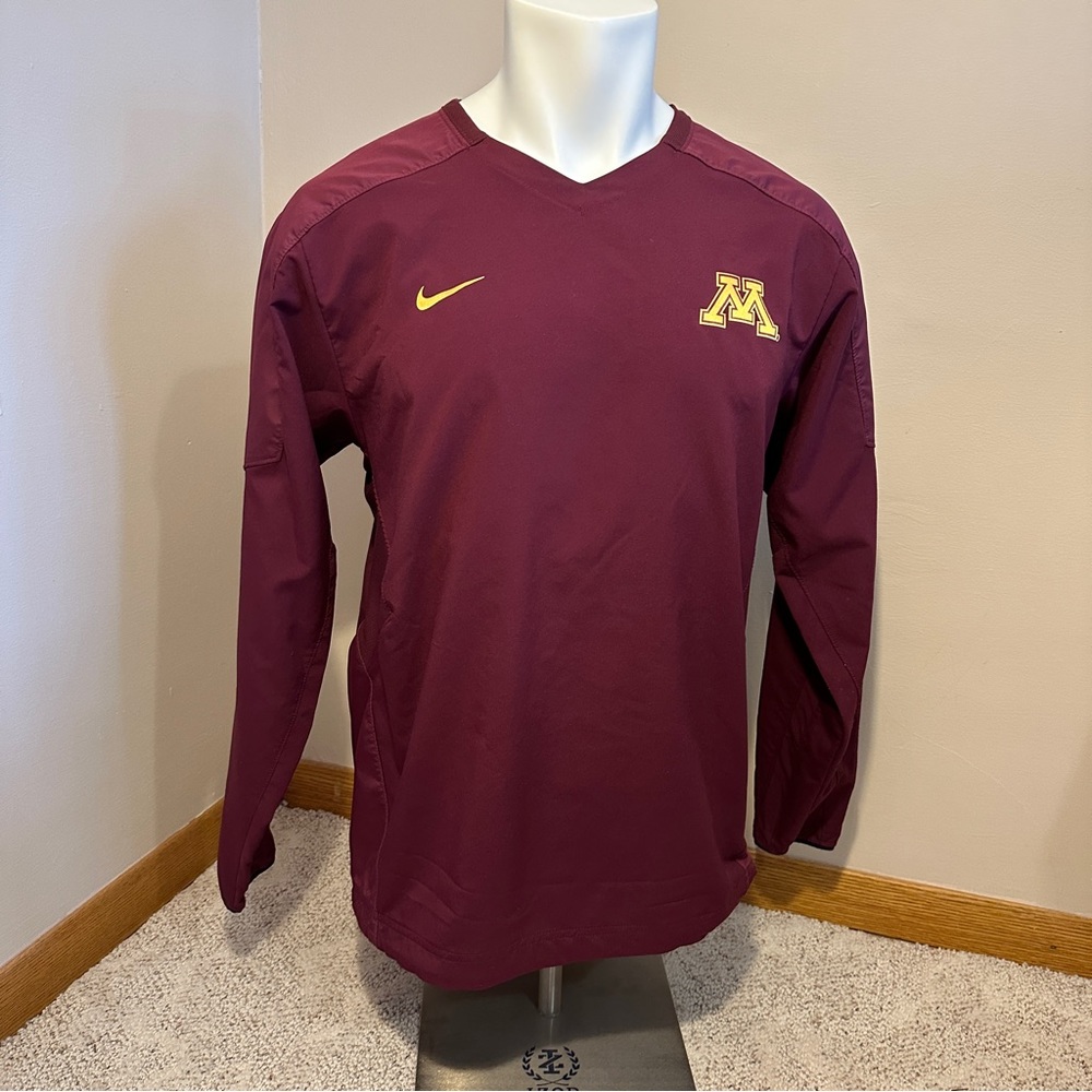 Nike University of Minnesota Windbreaker Long Sleeve Baseball Shirt Maroon Gold